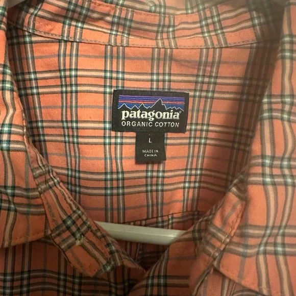 Patagonia Red and Black Casual Button Down Shirt - Picture 3 of 4